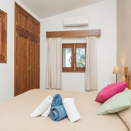 Villa Coste Moragues