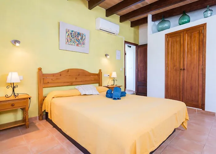 Coste Moragues Villa *